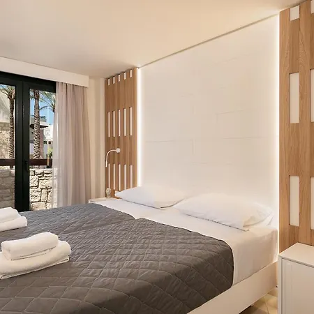 Elia Hotel